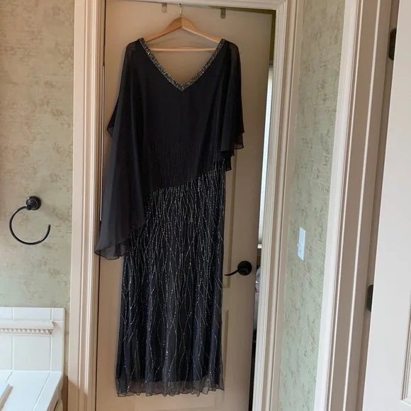 J Kara | Dresses | Jkara Plus Size Womens Formal Dress Only Worn Once Charcoal Color | Poshmark J Kara | Dresses | Jkara Plus Size Womens Formal Dress Only Worn Once Charcoal Color | Poshmark